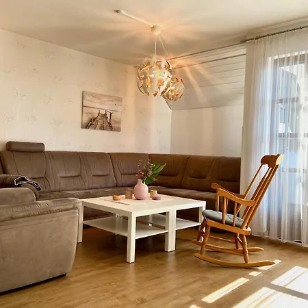 Apartment Niedan - Gemuetlich Im 2 Og Mit Balkon Und Tiefgaragenstellplatz