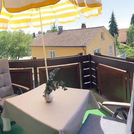 Apartment Niedan - Gemuetlich Im 2 Og Mit Balkon Und Tiefgaragenstellplatz *