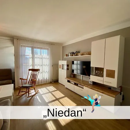 Niedan - Gemuetlich Im 2 Og Mit Balkon Und Tiefgaragenstellplatz *